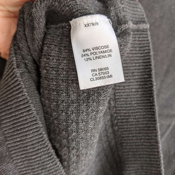 Classiques Entier Black Crew-neck Top - Picture 6 of 6